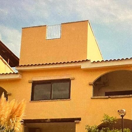 Giglio Apartment Vista Mare E Parcheggio Privato Porto Rotondo Luaran gambar