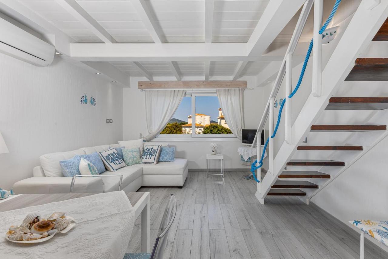 Giglio Apartment Vista Mare E Parcheggio Privato Porto Rotondo Luaran gambar