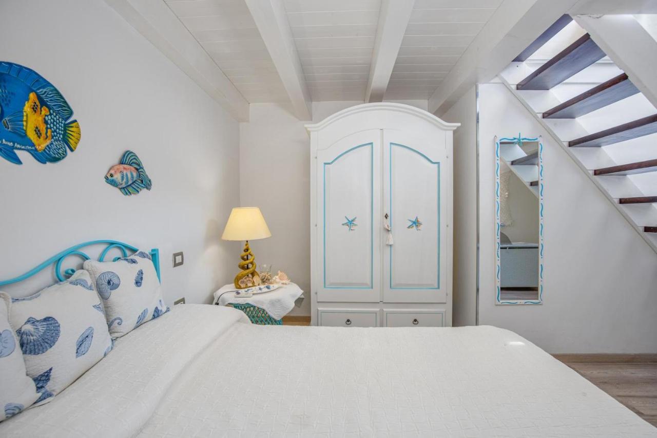 Giglio Apartment Vista Mare E Parcheggio Privato Porto Rotondo Luaran gambar
