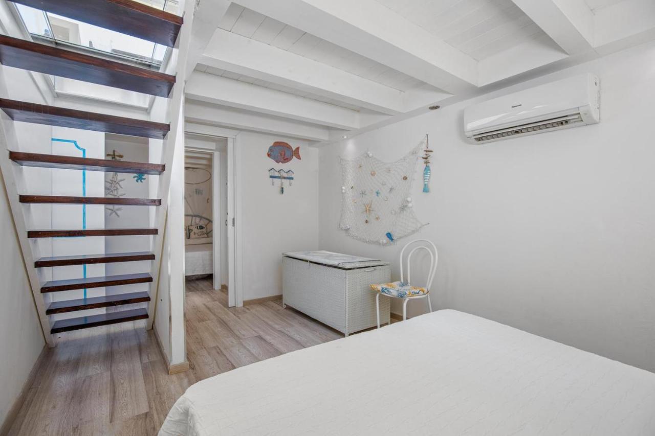 Giglio Apartment Vista Mare E Parcheggio Privato Porto Rotondo Luaran gambar